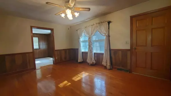 Bassett, VA 24055,1359 Longview DR