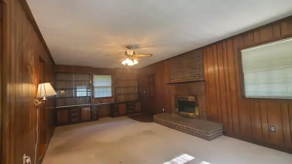 Bassett, VA 24055,1359 Longview DR