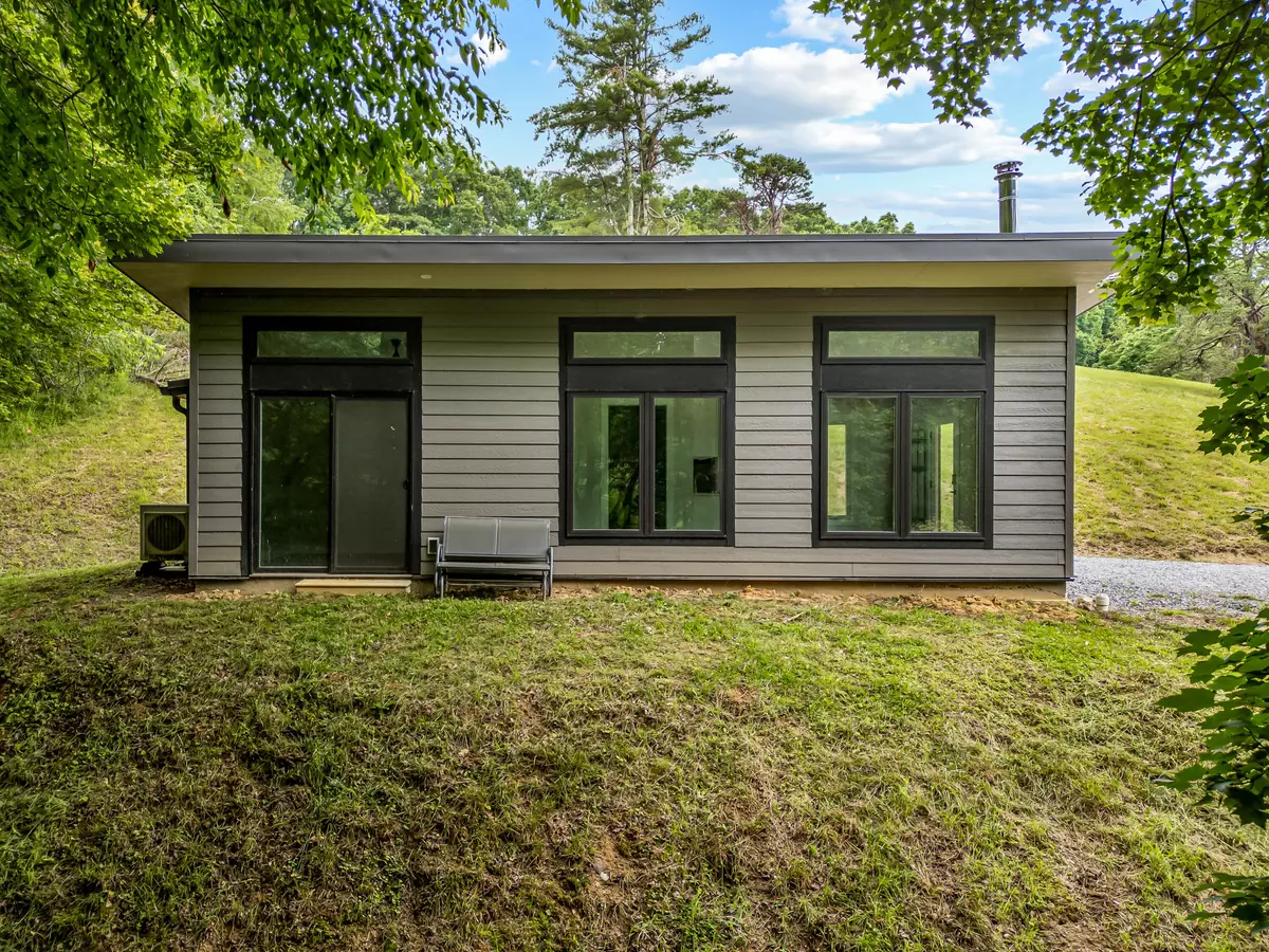 Pilot, VA 24138,133 Wonder WAY