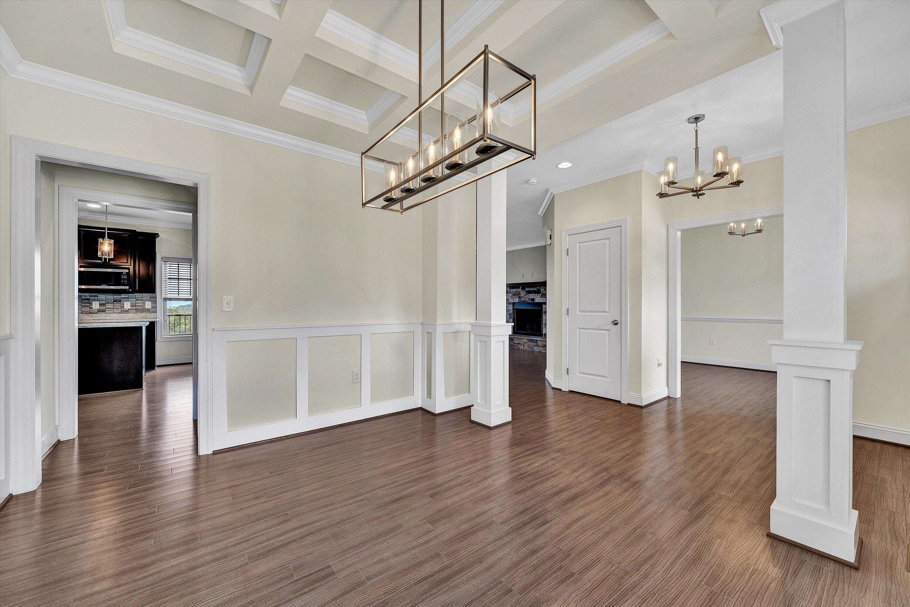 Roanoke, VA 24018,6982 Linn Cove CT