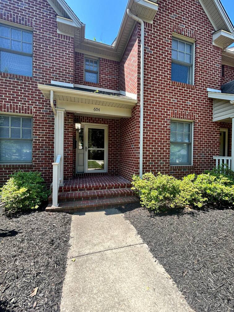 604 Janette AVE, Roanoke, VA 24016