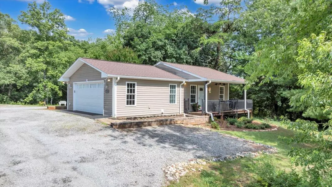 7976 Grassy Hill RD, Boones Mill, VA 24065