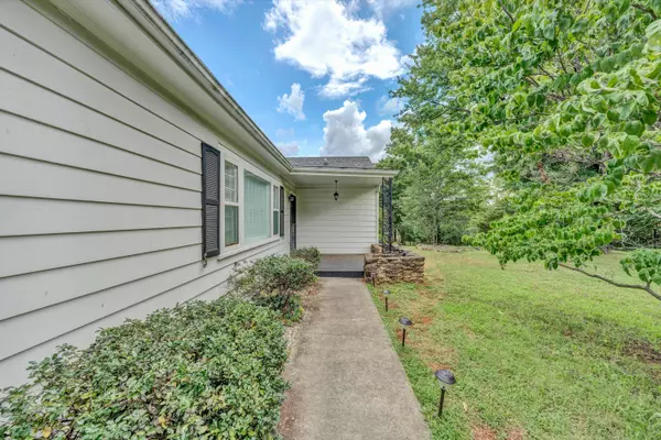 Roanoke, VA 24014,3091 Pitzer RD