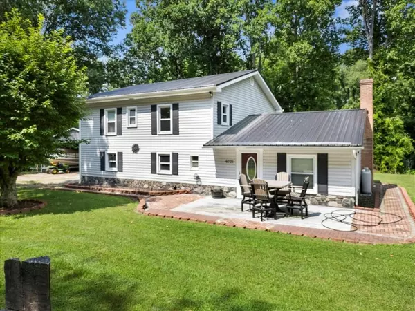 6701 Owens RD,  Radford,  VA 24141