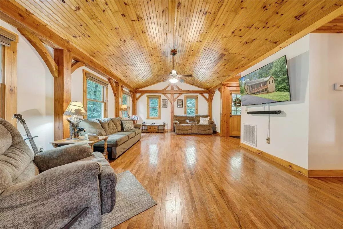 Moneta, VA 24121,200 Camelot DR