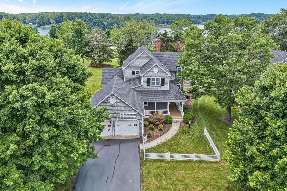 Penhook, VA 24137,195 Golfers Crossing DR