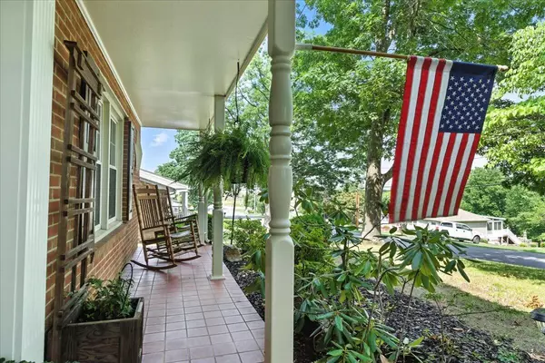 Salem, VA 24153,2831 Westclub DR