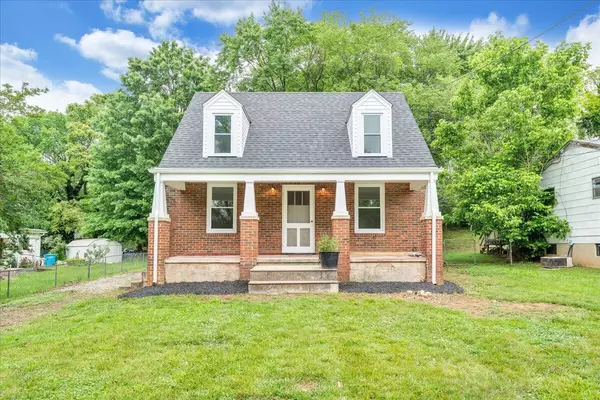 1602 Redwood RD, Roanoke, VA 24014