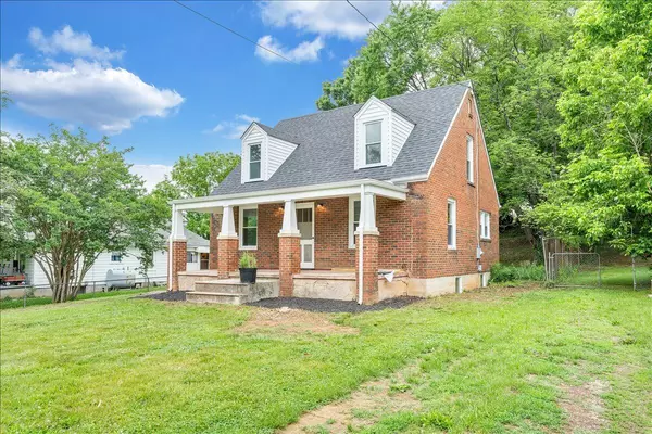 Roanoke, VA 24014,1602 Redwood RD