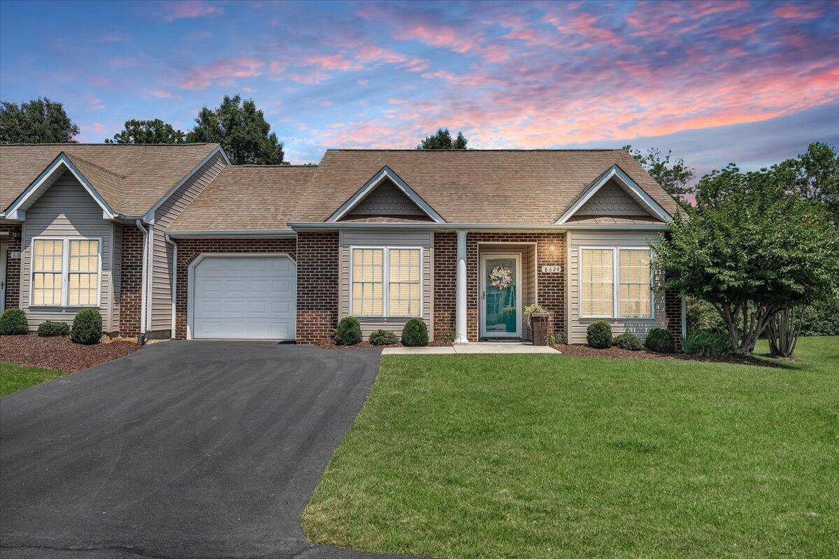 8624 South Bend DR, Roanoke, VA 24019