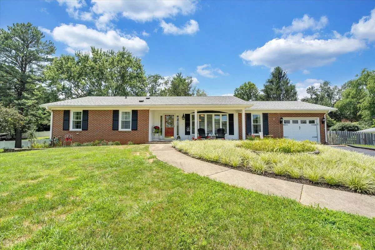 Roanoke, VA 24019,136 Grimes ST