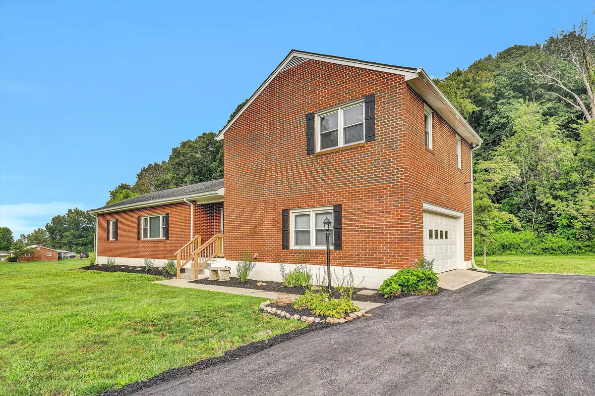 Troutville, VA 24175,459 Coaling RD