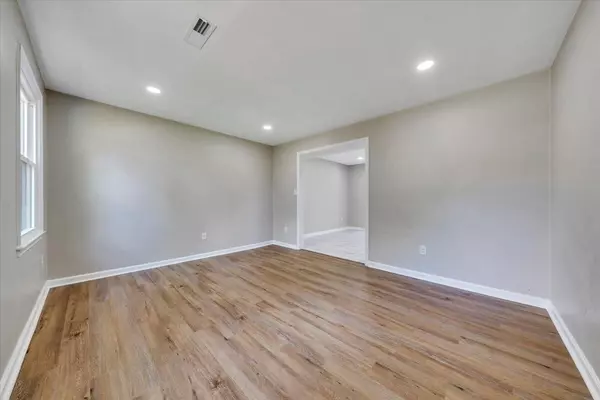 Vinton, VA 24179,2640 Tulip LN