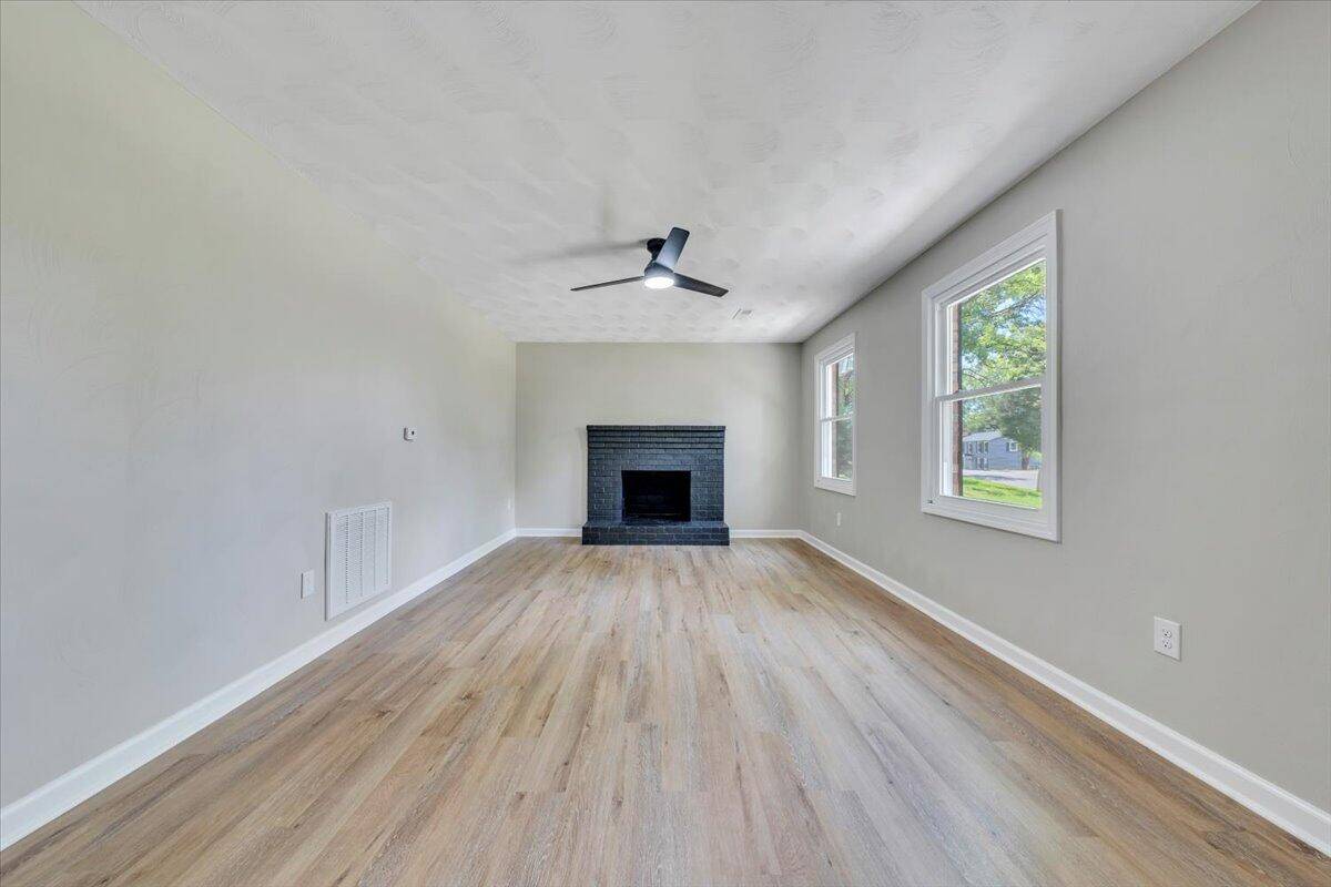 Vinton, VA 24179,2640 Tulip LN
