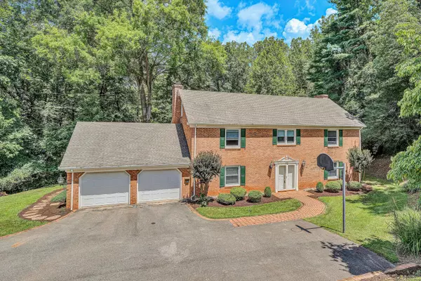 280 HILLCREST DR, Rocky Mount, VA 24151