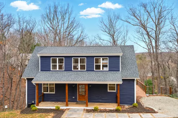 106 Sherwood DR, Huddleston, VA 24104