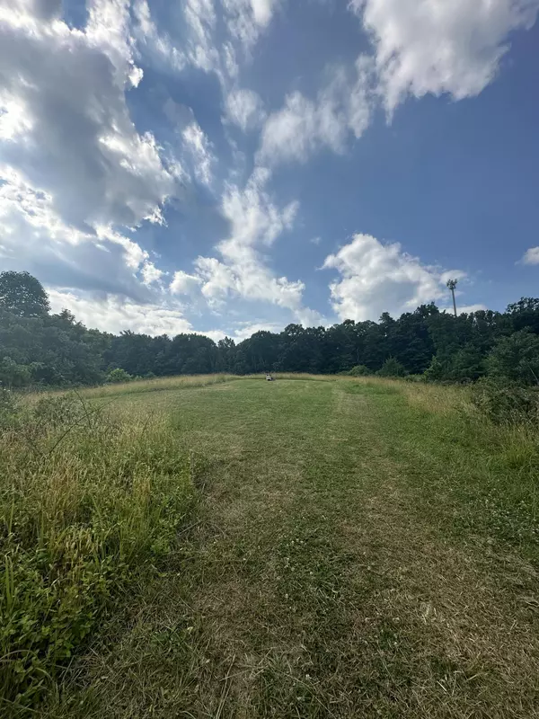 Roanoke, VA 24018,6290 Sky Ridge RD