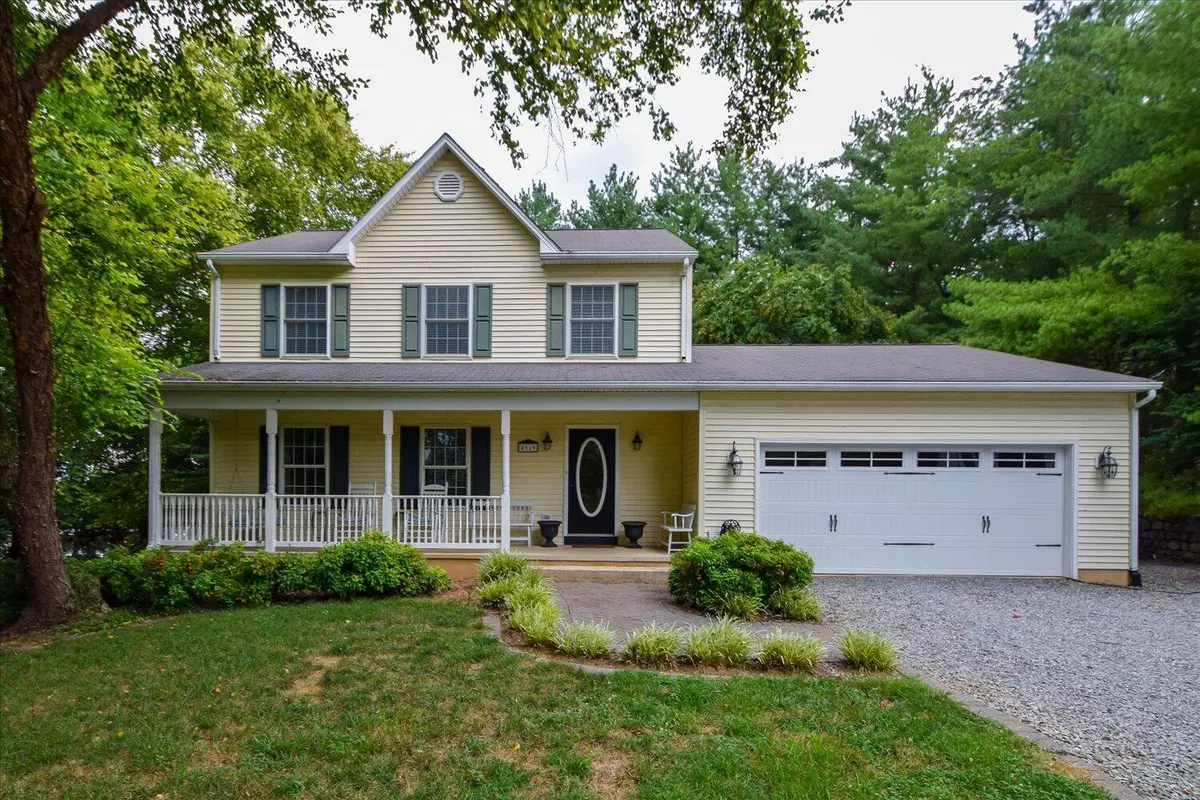 Roanoke, VA 24018,4919 Colonial AVE