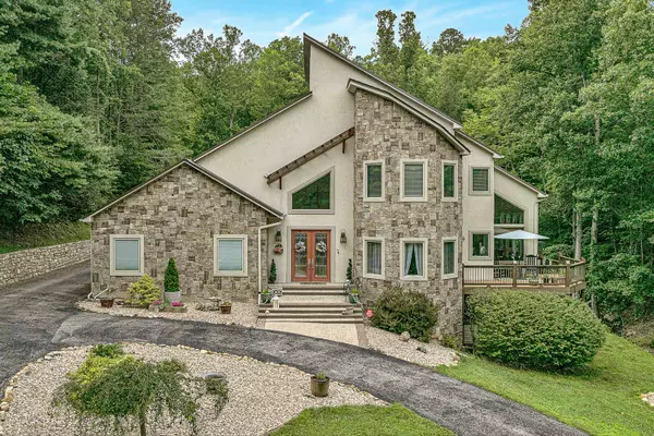 2517 Brandy Run DR, Salem, VA 24153