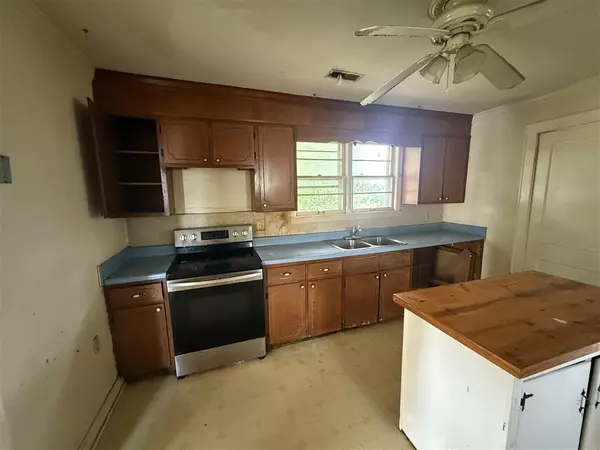 Roanoke, VA 24012,1416 Archbold AVE