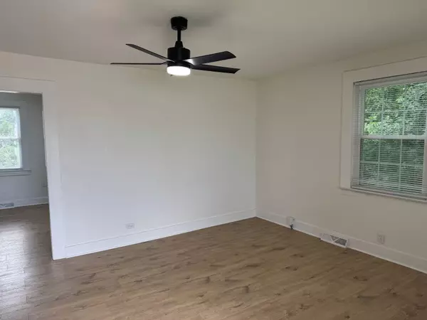 Martinsville, VA 24112,402 College ST