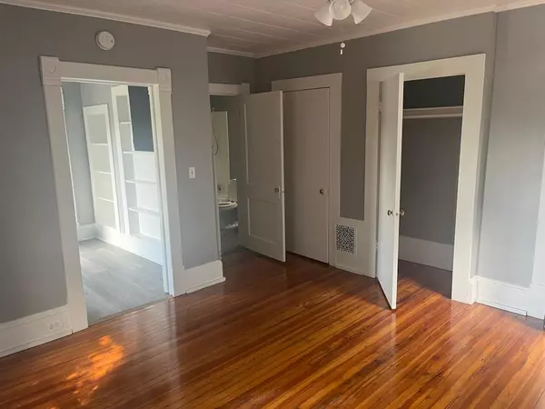 Roanoke, VA 24016,813 13th ST #& 821