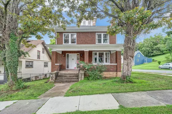 Roanoke, VA 24016,610 8th ST