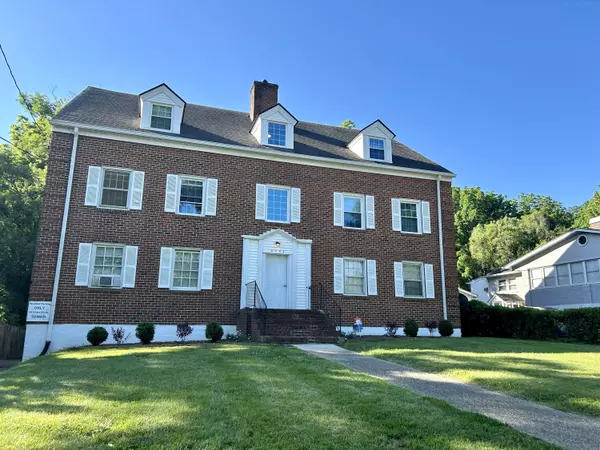 2703 Broad ST, Roanoke, VA 24012