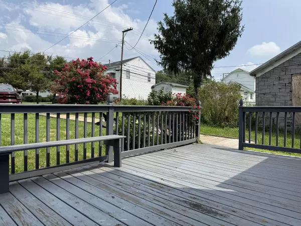 Clifton Forge, VA 24422,412 W Ridgeway ST