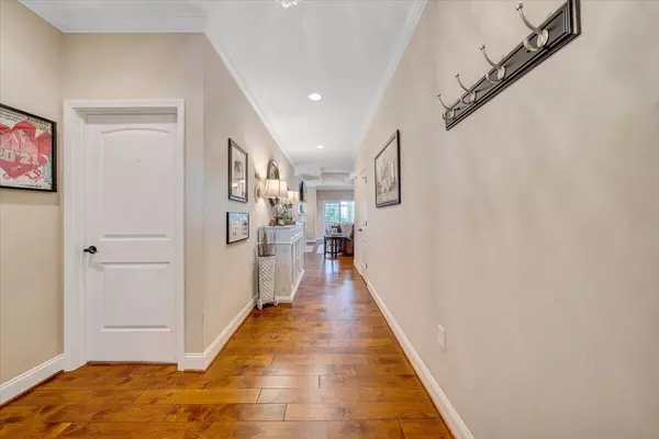 Roanoke, VA 24019,38 Luna CT