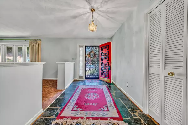 Roanoke, VA 24019,5226 North Spring DR