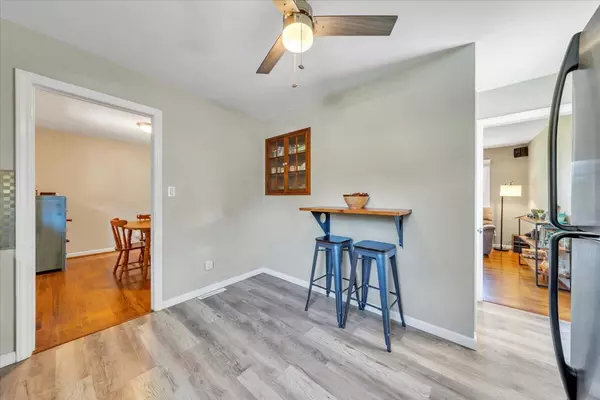 Roanoke, VA 24015,2236 Mountain View TER