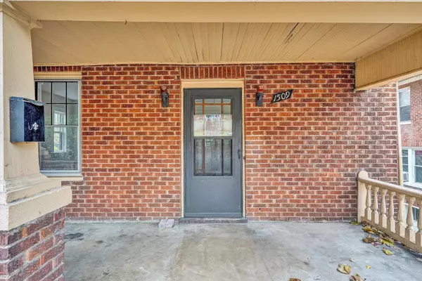 Roanoke, VA 24015,1509 Hampton AVE