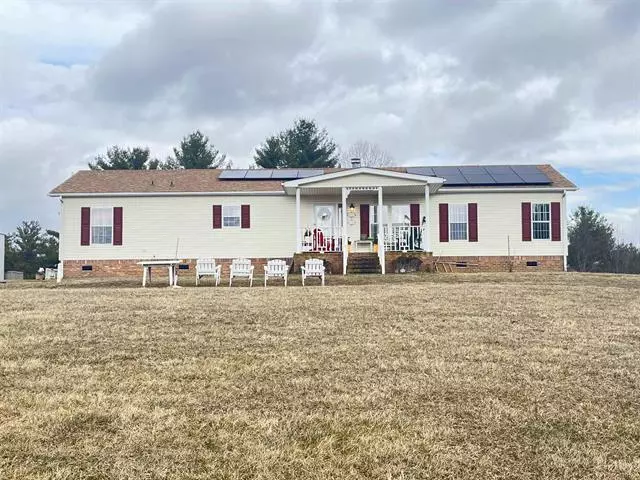 183 Smith Farm RD, Check, VA 24072