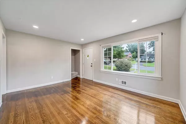 Roanoke, VA 24015,2351 Berkley AVE