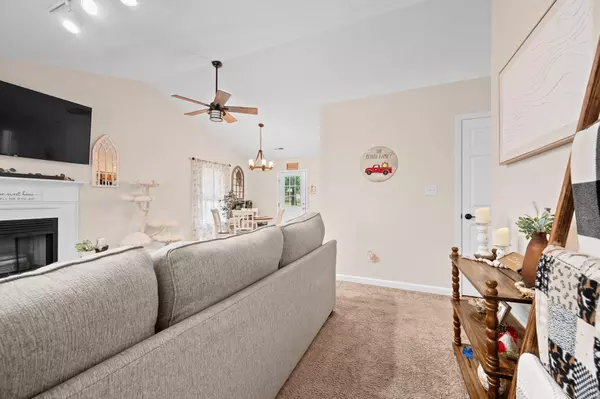 Lynchburg, VA 24502,73 Forest AVE