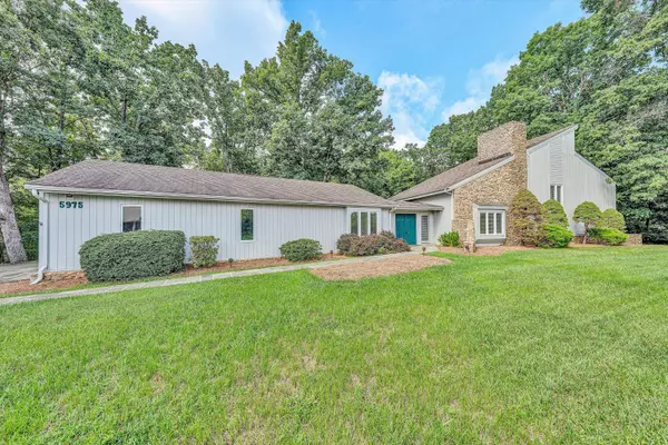 Roanoke, VA 24018,5975 Lakemont DR