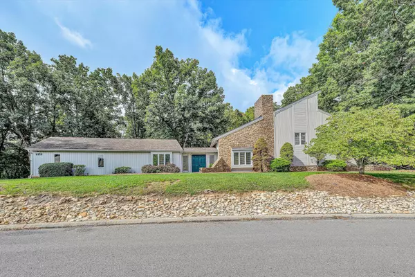 Roanoke, VA 24018,5975 Lakemont DR