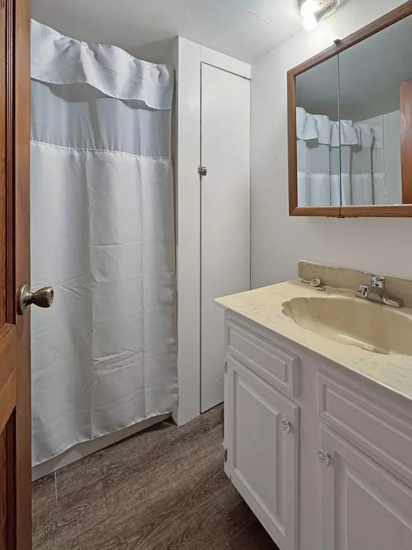 Vinton, VA 24179,2335 Jeters Chapel RD