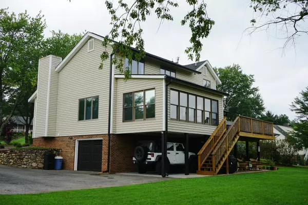 Roanoke, VA 24019,195 Winesap RD