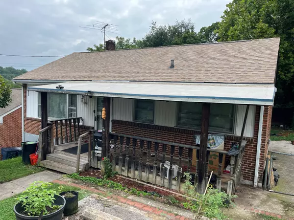 1805 Lawnhill ST, Roanoke, VA 24015
