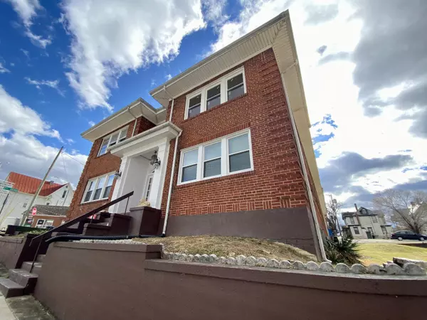 Roanoke, VA 24016,202 Elm AVE Unit B1