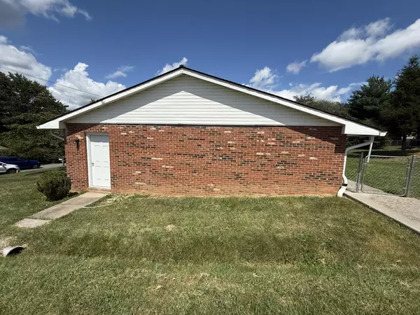 Selma, VA 24474,1019 Staunton ST