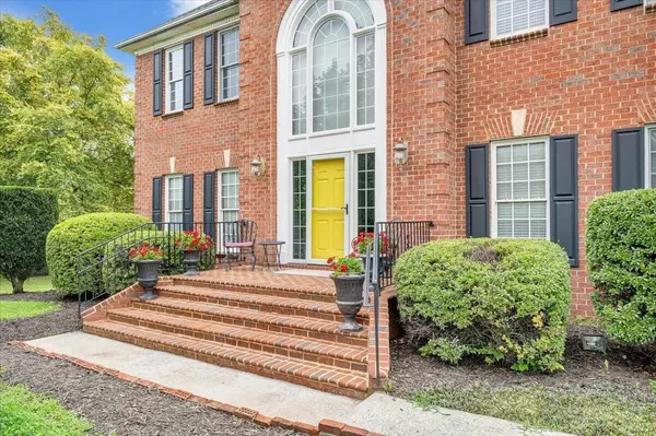 Roanoke, VA 24012,5018 Carter Grove LN