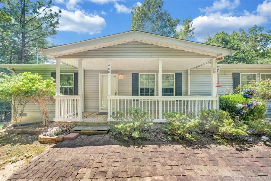 460 White Oak RD, Boones Mill, VA 24065