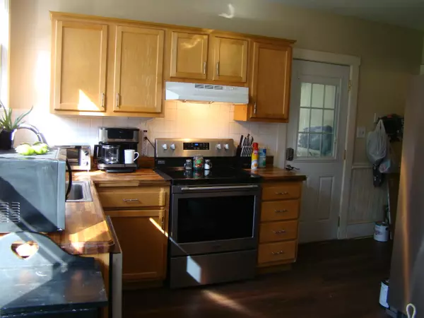 Salem, VA 24153,1923 Dutch Oven RD