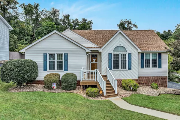 3706 Derby DR, Roanoke, VA 24012