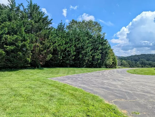 Floyd, VA 24091,4214 Floyd HWY