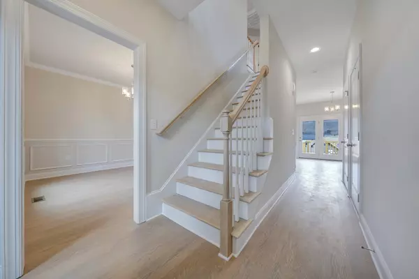 Salem, VA 24153,2804 Russlen DR