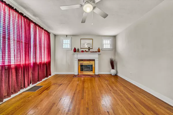 Roanoke, VA 24012,4009 Richland AVE